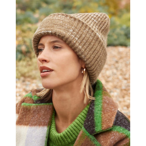 Beechfield Chunky Knitted Patch Beanie